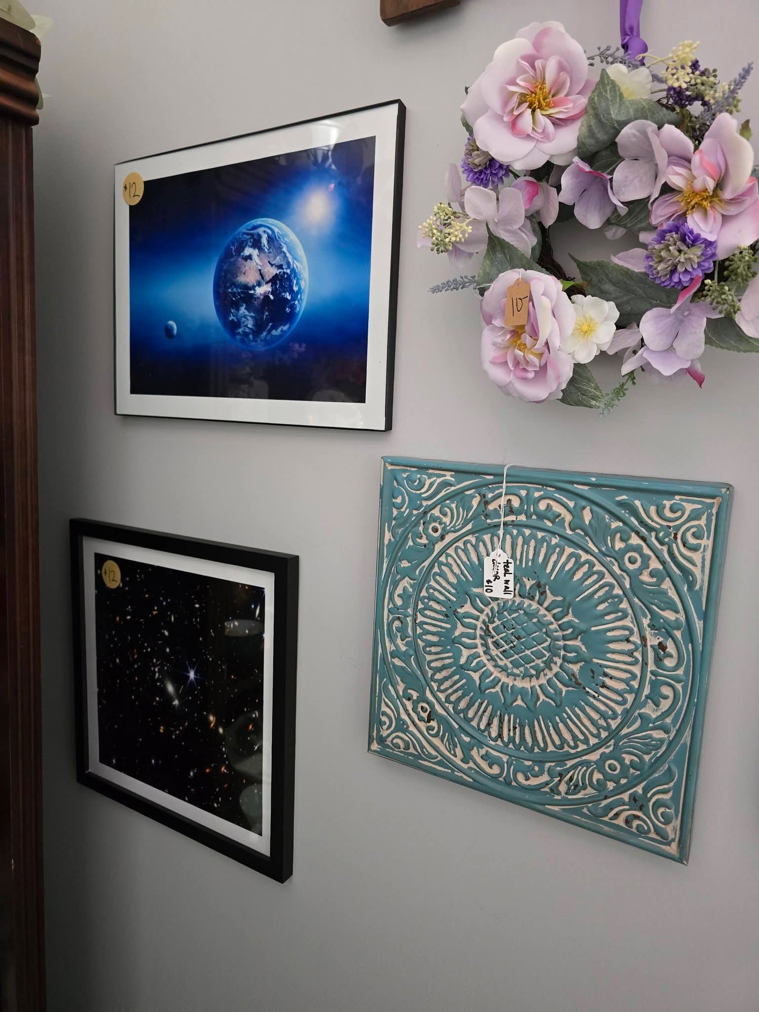 Space art and decor