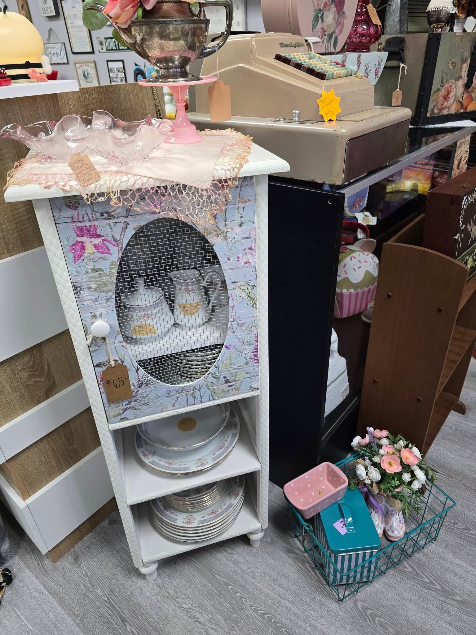 Shabby chic cabinet