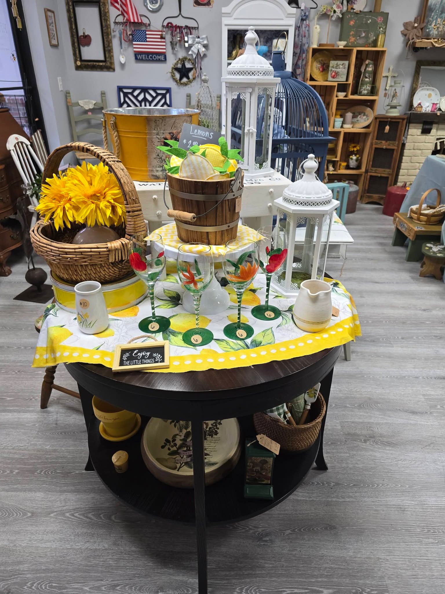 Lemon summer display